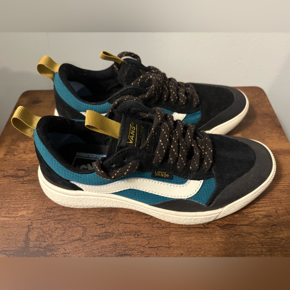 VANS UltraRange EXO SE Shoes